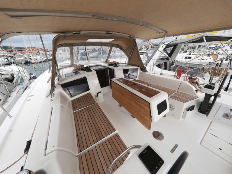 Bareboat Rental Sailboat Dufour with a boat licence