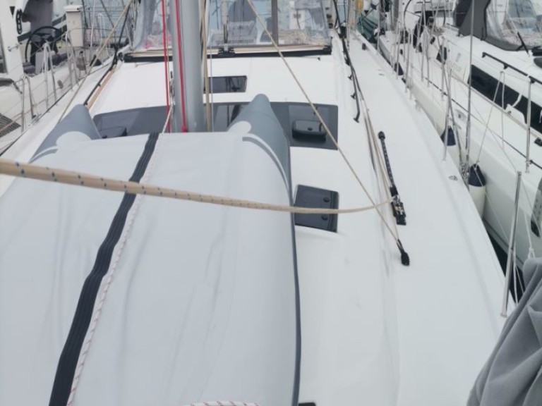 Sailboat rental with or without captain Dufour Šibenik