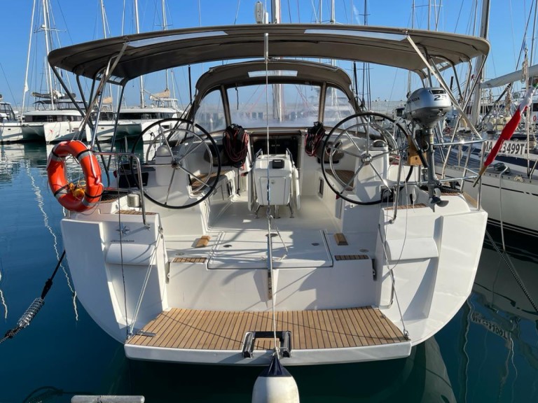 Rent a Jeanneau Sun Odyssey 479 Capo d'Orlando