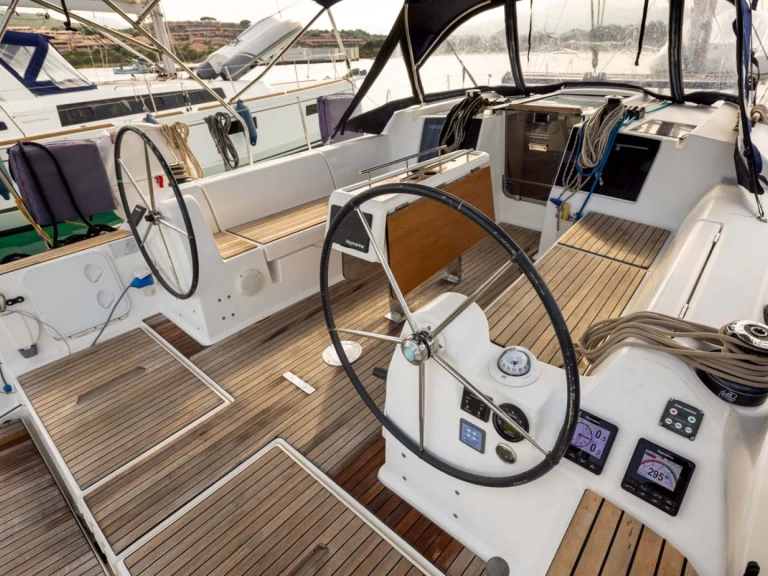 Dufour Dufour 382 Grand Large in Golfo Aranci on SamBoat