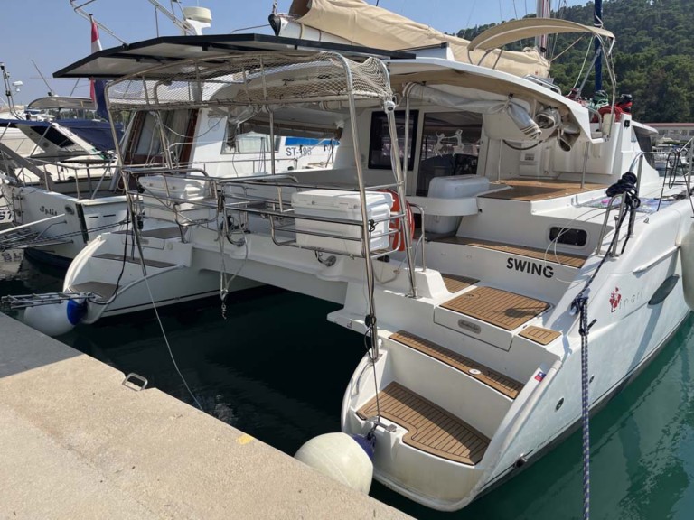Catamaran rental with or without captain Fountaine Pajot Skradin