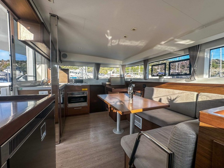 Catamaran rental in Primošten - Lagoon Lagoon 40