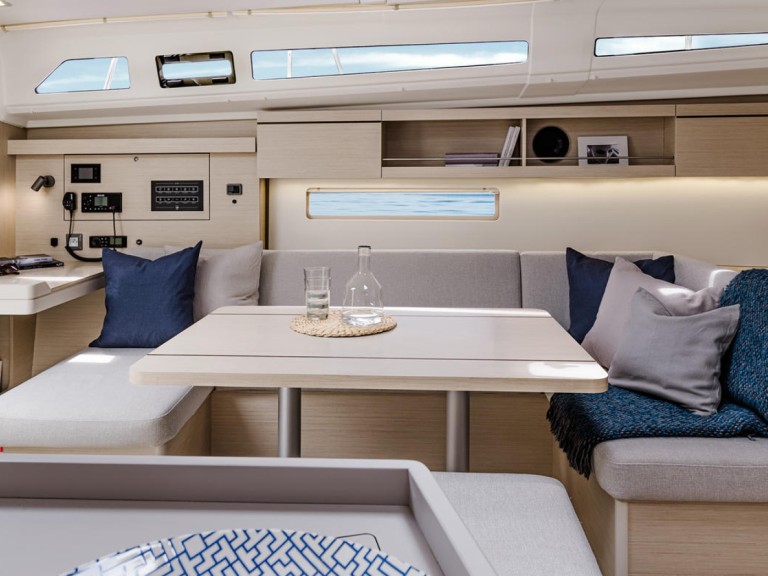 Bénéteau Oceanis 40.1 charter bareboat or captained in  Primošten