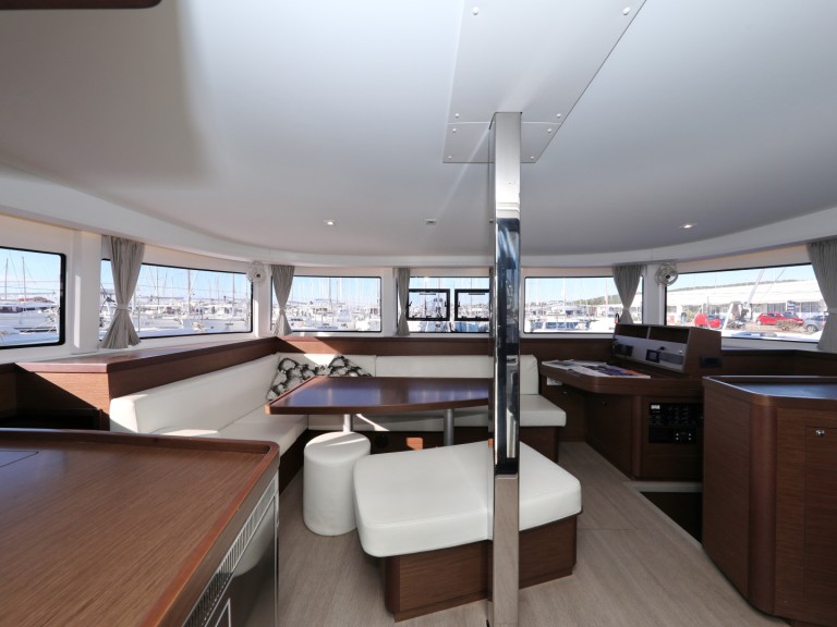 Catamaran rental in Sukošan - Lagoon Lagoon 42