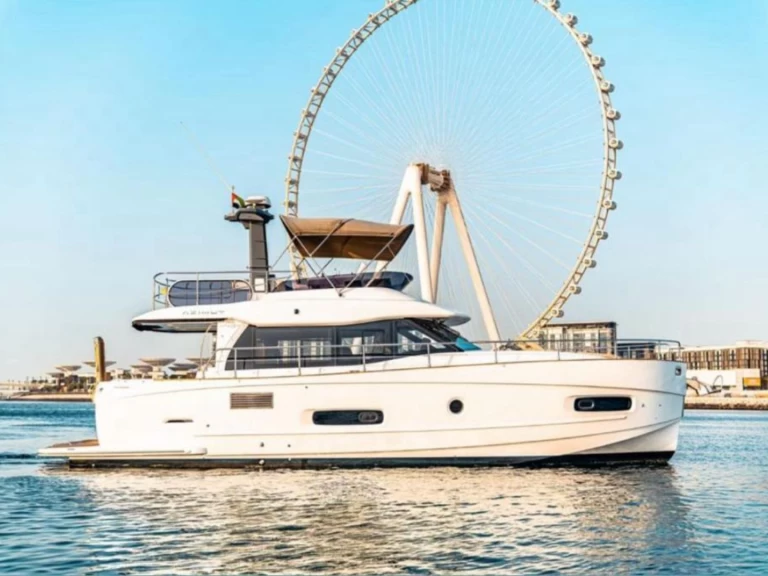 Luxury Yacht for rent Dubai Marina at the best price