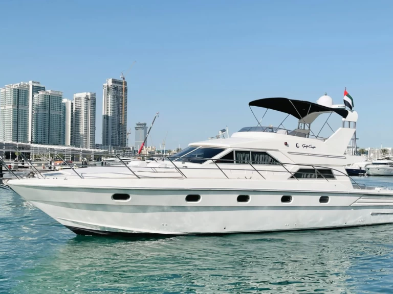 Motorboat rental in Dubai Marina - Azimut Azimut 58