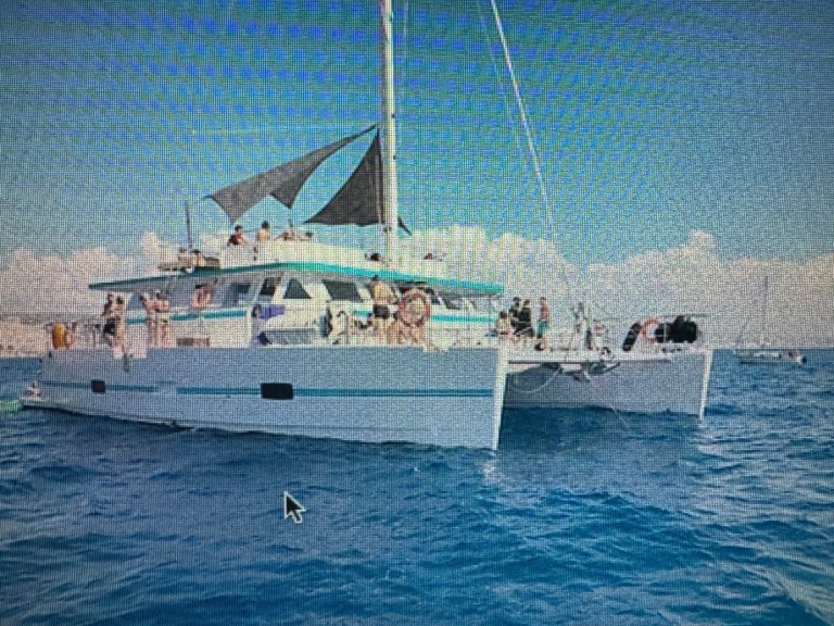 feng  SHUI 20 charter bareboat or captained in  Marseille