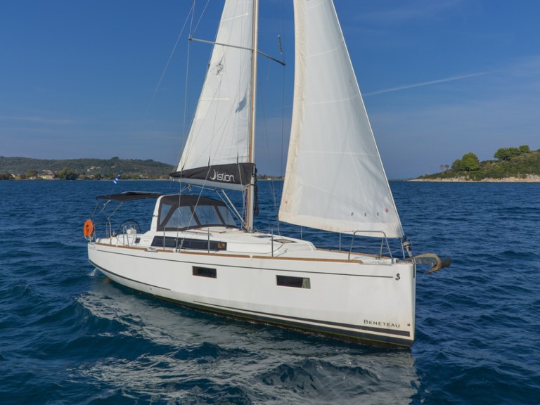 Sailboat rental in Lefkáda - Bénéteau Oceanis 38.1