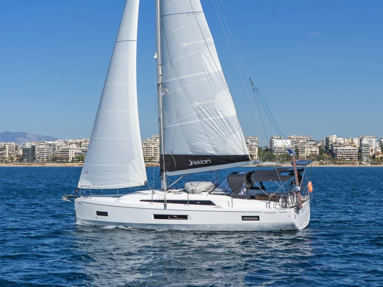 Sailboat rental in Lefkáda - Bénéteau Oceanis 40.1