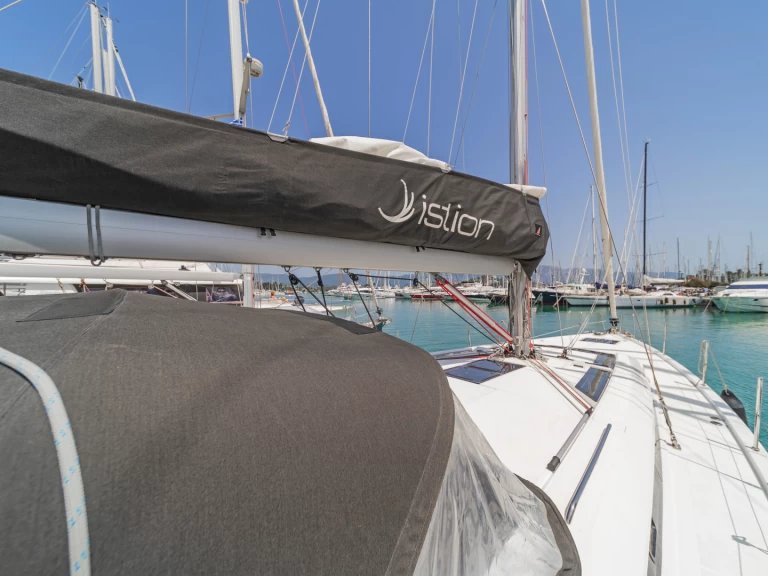 Yacht charter Gouvia cheap Oceanis 51.1