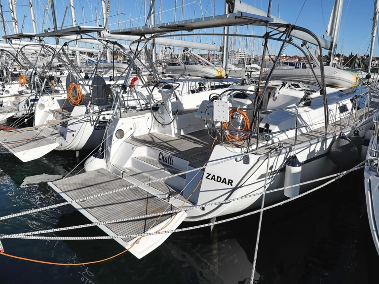 Sailboat rental in Pula - Bavaria Cruiser 46