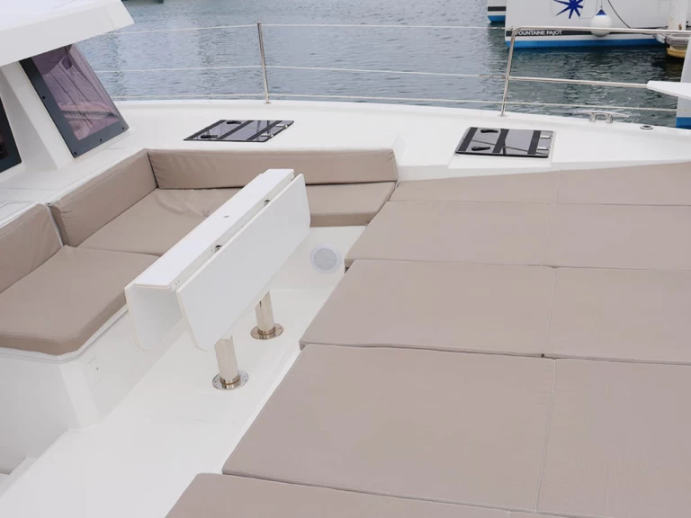 Yacht charter Road Town cheap Bali 4.6