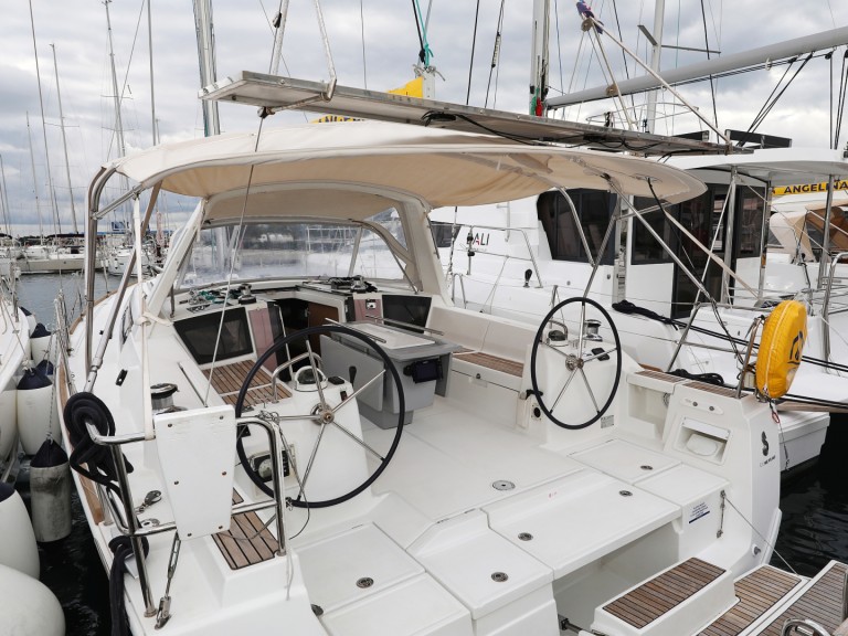 Sailboat for rent Sukošan at the best price