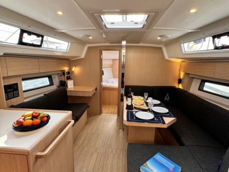 Bareboat Rental Sailboat Bavaria with a boat licence