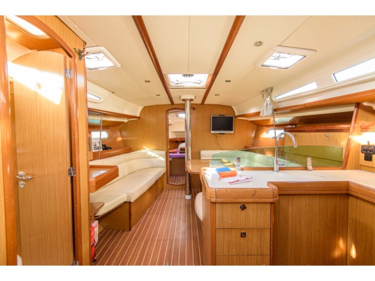 Jeanneau Sun Odyssey 42i charter bareboat or captained in  San Vincenzo