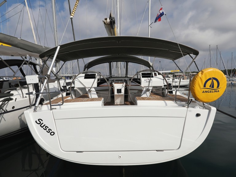 Sailboat for rent Biograd na Moru at the best price