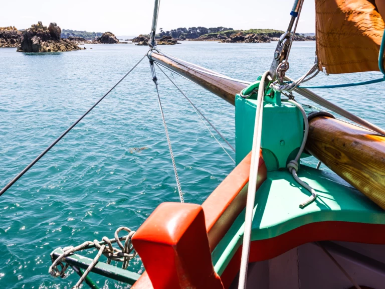 Rent a Voilier du Patrimoine Dundée thonier Paimpol