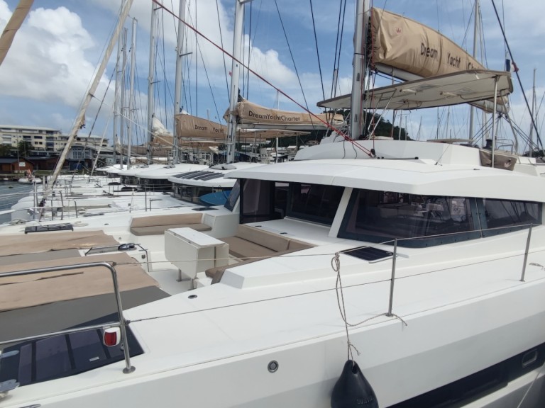 Rent a Bali Catamarans Bali 5.4 Le Marin