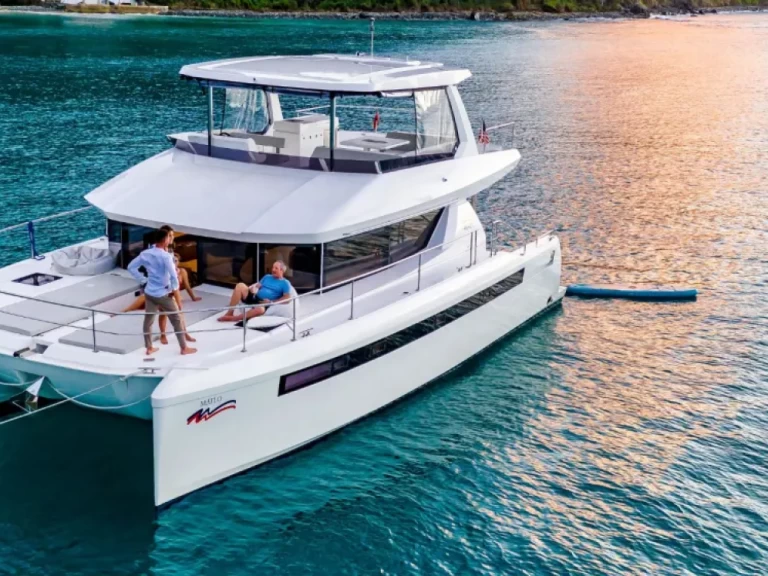 Boat rental Leopard Leopard 46 Powercat in Nassau on Samboat