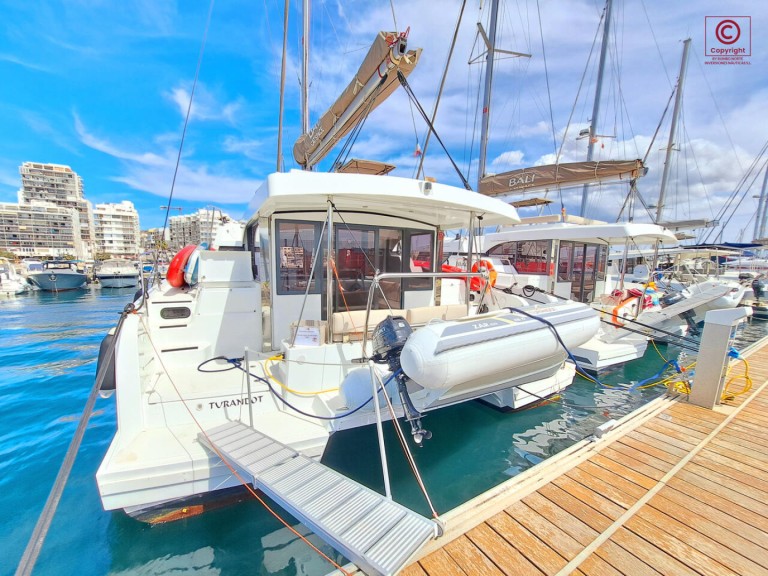 Rent a Bali Bali Catspace Voile Sant Antoni de Portmany