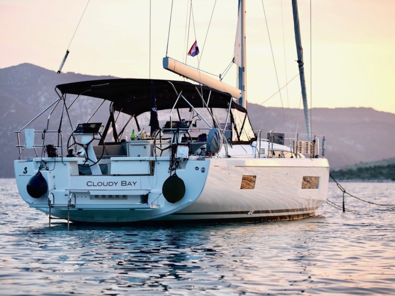 Bénéteau Oceanis 51.1 in Marina Frapa on SamBoat