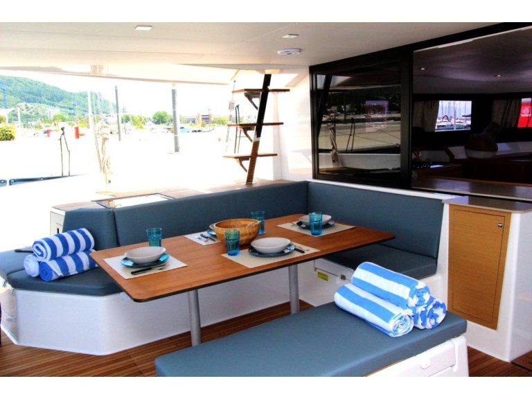 Dufour Dufour Catamarans 48 Sail in Olbia on SamBoat