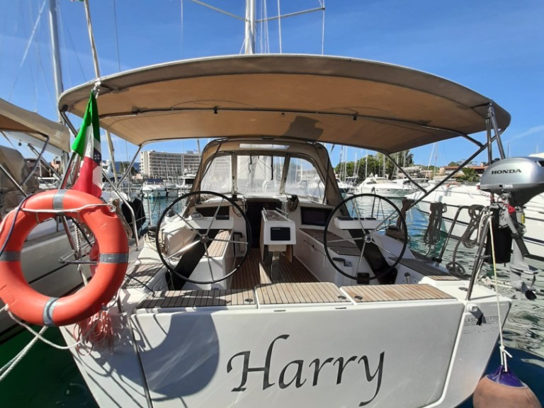 Boat rental Dufour Dufour 360 Grand Large in Palermo on Samboat