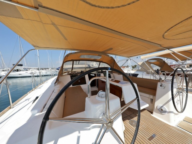 Bareboat Rental Sailboat Dufour with a boat licence