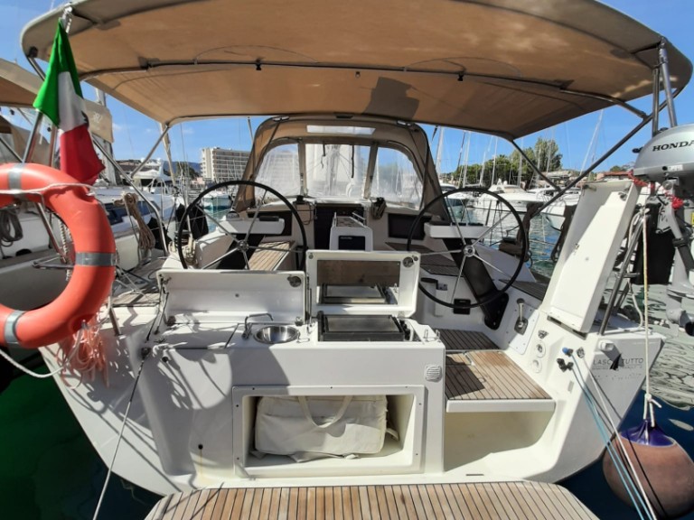 Sailboat rental with or without captain Dufour Palermo