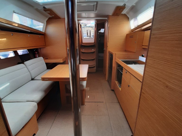 Sailboat rental with or without captain Dufour Furnari