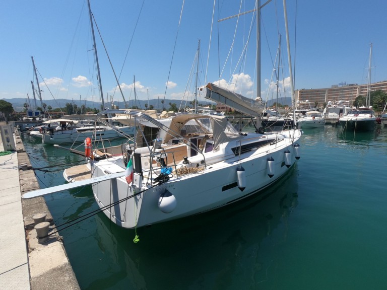 Sailboat rental in Palermo - Dufour Dufour 430 Grand Large