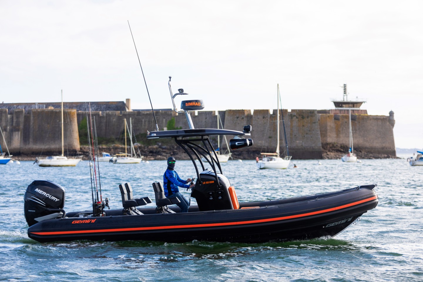 Rent a RIB Gemini WAVERIDER 720 in Lorient | SamBoat