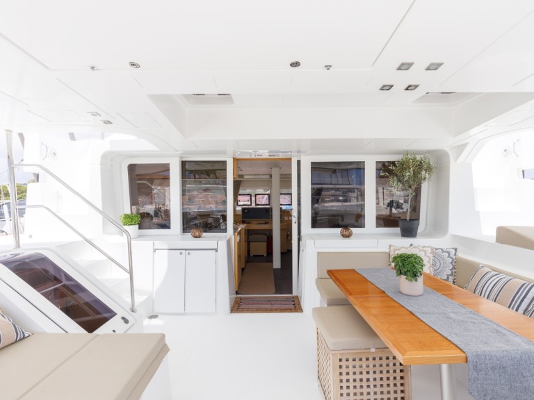 Boat rental Lagoon Lagoon 52 in Lávrio on Samboat