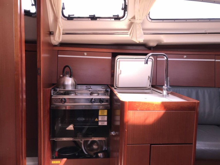 Sailboat rental with or without captain Dehler Larmor-Plage