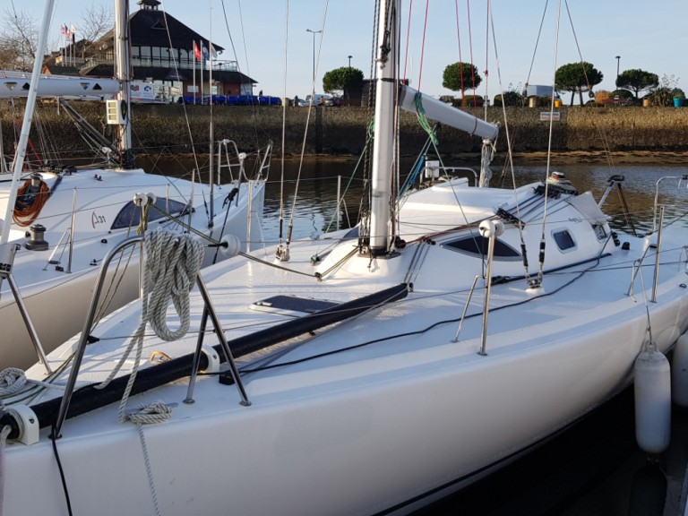 Sailboat rental with or without captain CN  Larmor-Plage