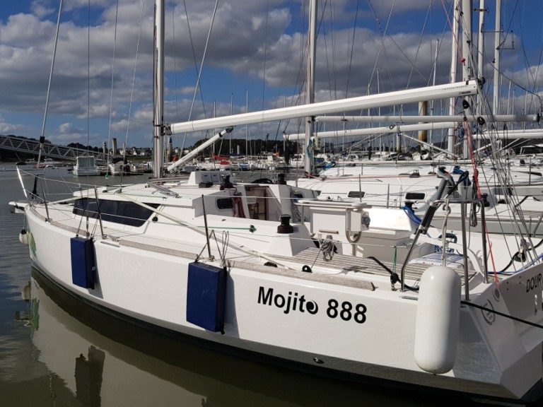 Rent a idb marine Mojito 888 Larmor-Plage