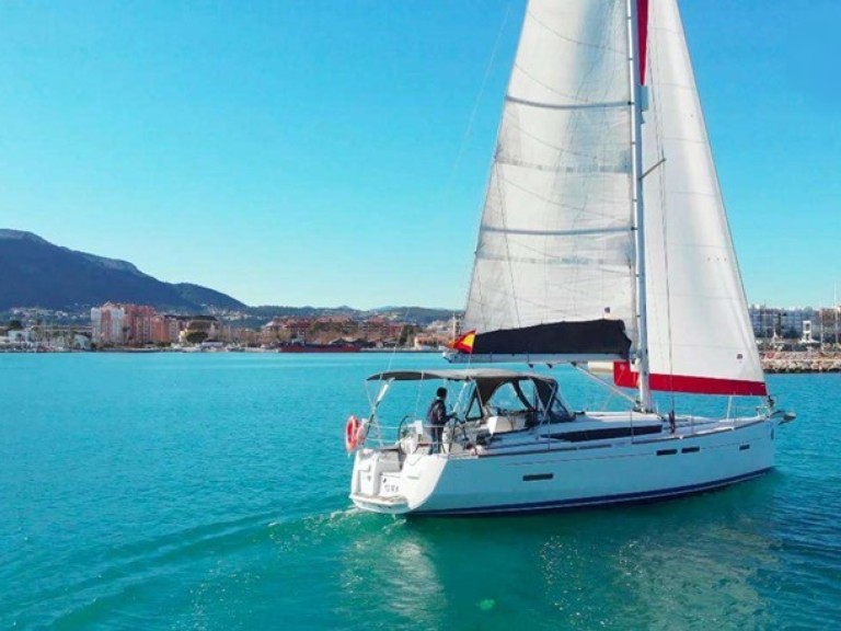 Jeanneau Sun Odyssey 409 charter bareboat or captained in  Dénia