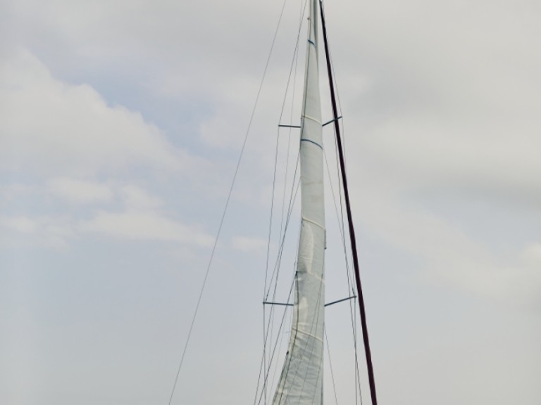 Jeanneau Sun Odyssey 409 in Dénia on SamBoat