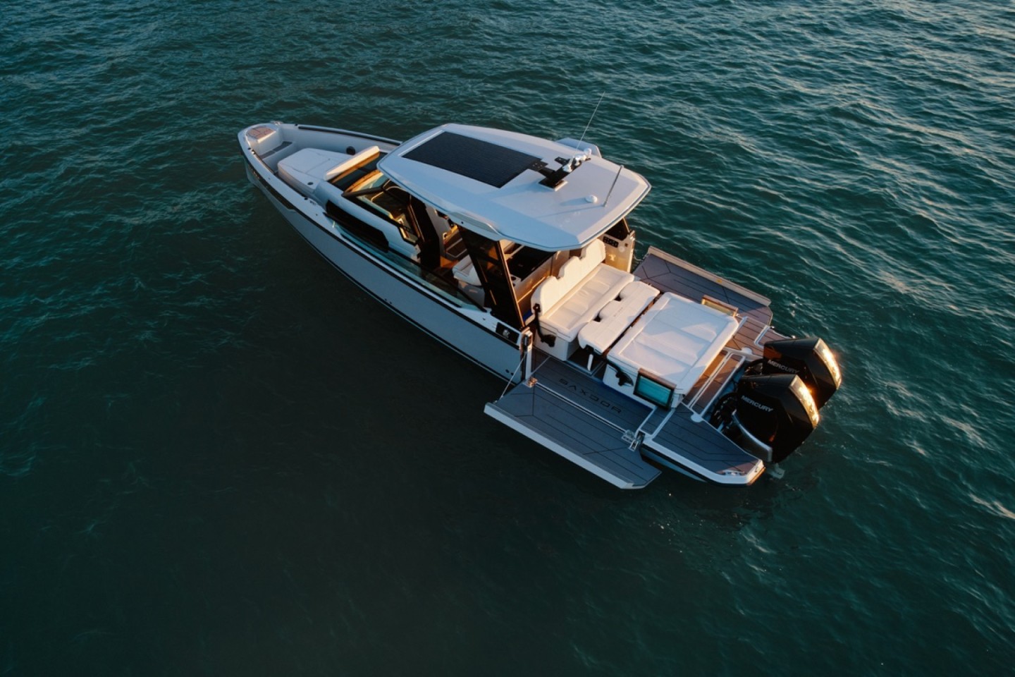 Rent a Motorboat Saxdor 320 GTO in Miami | SamBoat