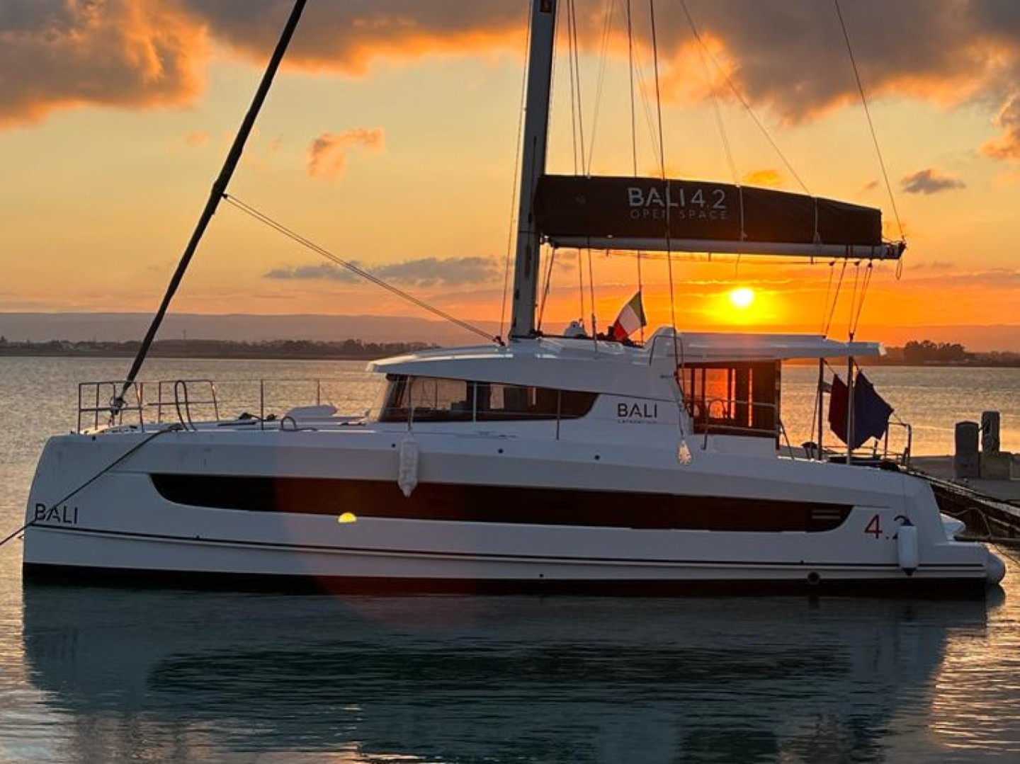 Rent a Catamaran Bali 4.2 in Sývota (SERENITY) | SamBoat