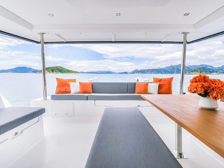 Bareboat Rental Catamaran Fountaine Pajot with a boat licence