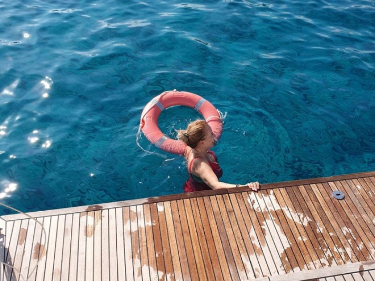 Bareboat Rental Sailboat Bénéteau with a boat licence