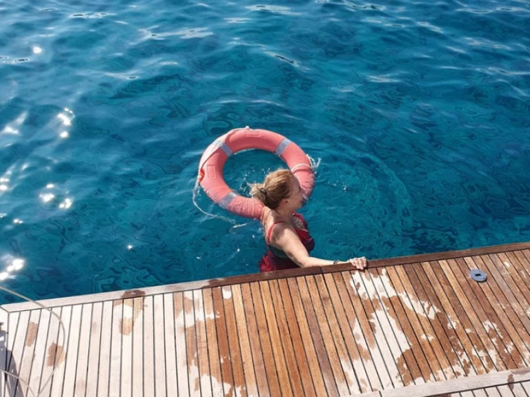 Bareboat Rental Sailboat Bénéteau with a boat licence