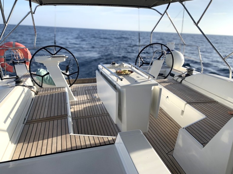 Sailboat rental with or without captain Bénéteau Cala d'Or
