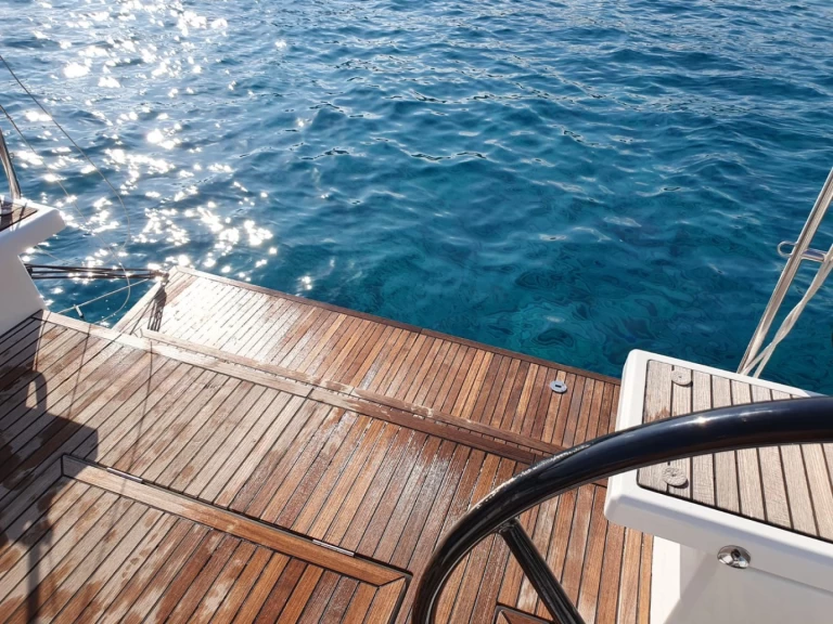 Bénéteau Oceanis 51.1 in Cala d'Or on SamBoat