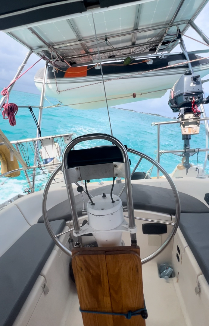 Sailboat rental in El Porvenir - Jeanneau Sun Fizz