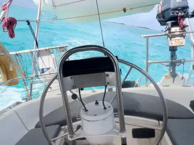 Sailboat rental in El Porvenir - Jeanneau Sun Fizz