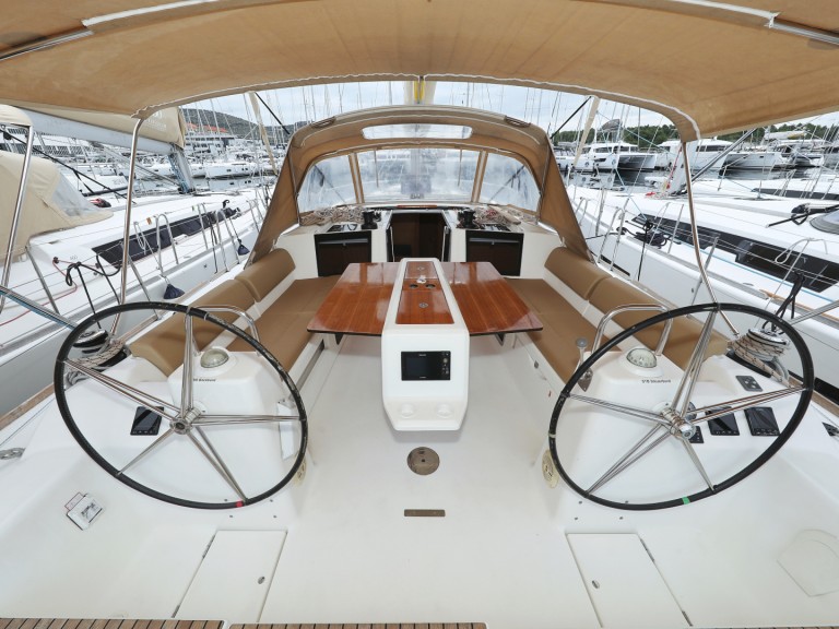 Sailboat rental with or without captain Dufour Šibenik