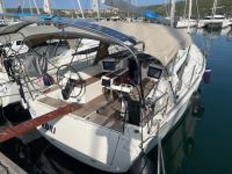 Bareboat Rental Sailboat Dufour with a boat licence