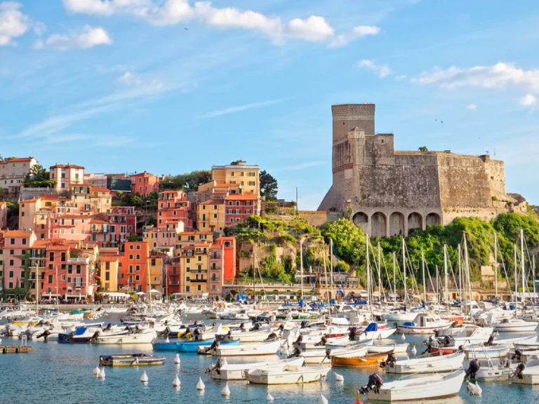 Boat rental Mimi mimi 7.50 in La Spezia on Samboat